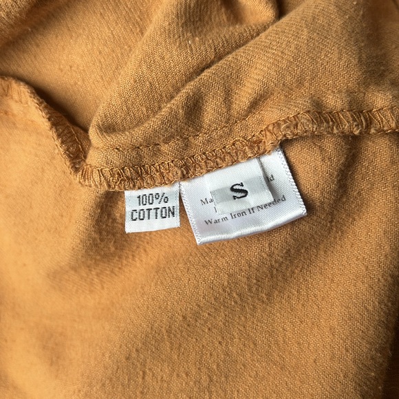 Me & Arrow Crew Neck Pullover Tan Flannel Top, S - Picture 7 of 8